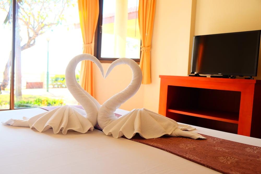 New Travel Beach Hotel & Resort Chao Lao-stranda Eksteriør bilde
