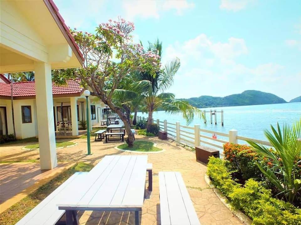 New Travel Beach Hotel & Resort Chao Lao-stranda Eksteriør bilde