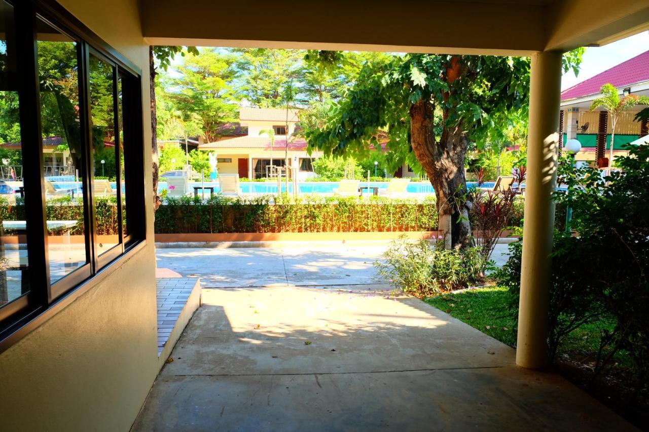 New Travel Beach Hotel & Resort Chao Lao-stranda Eksteriør bilde