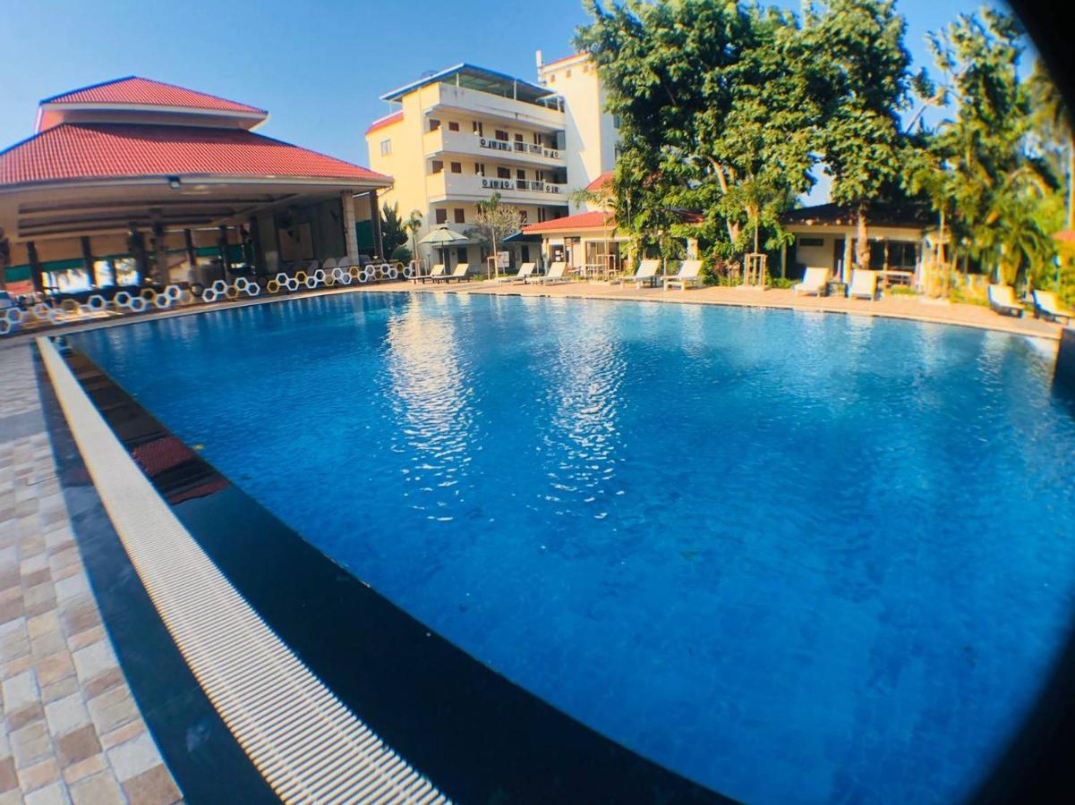 New Travel Beach Hotel & Resort Chao Lao-stranda Eksteriør bilde